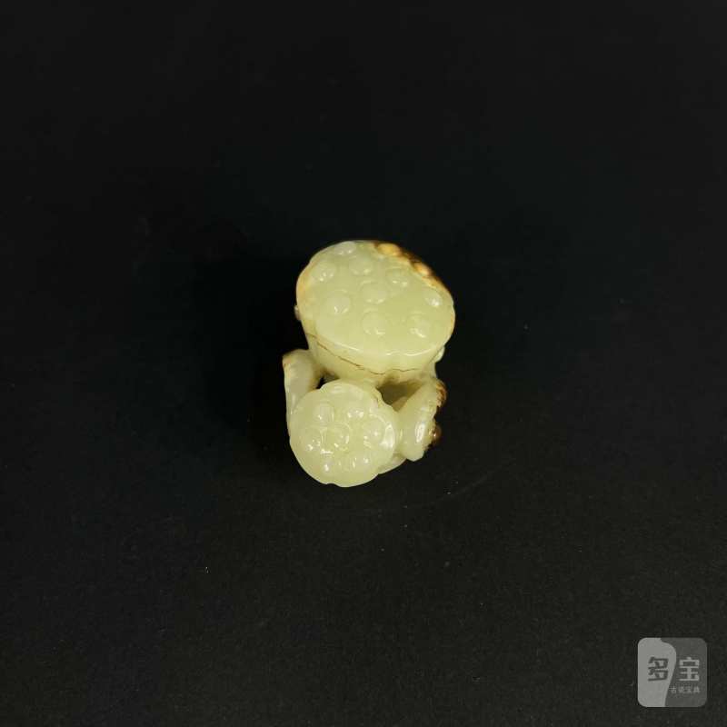 当代 玉雕莲蓬纹把件 - 图3